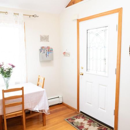 Beautiful Apartment-5 Beds-Full Kitchen-Parking-Super Clean! 보스톤 외부 사진