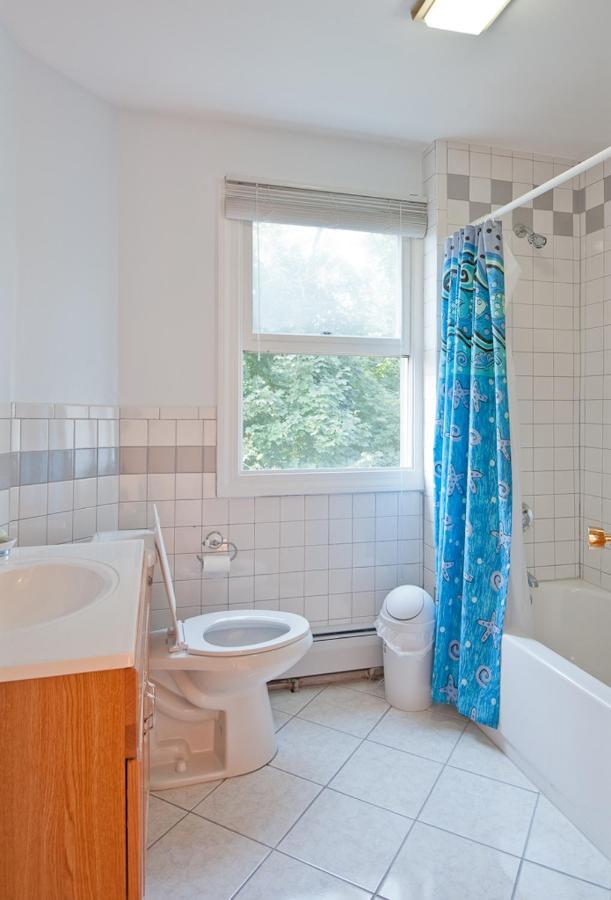 Beautiful Apartment-5 Beds-Full Kitchen-Parking-Super Clean! 보스톤 외부 사진